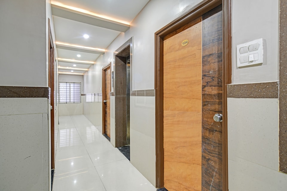 Hotel O Blue Wings, Vijay Nagar Indore, Indore