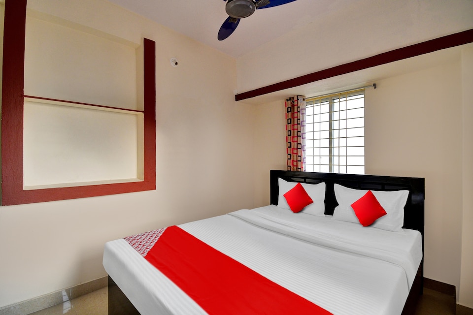 OYO Flagship 812718 Aryan Residency, VaniVihar Bhubaneswar, Bhubaneswar