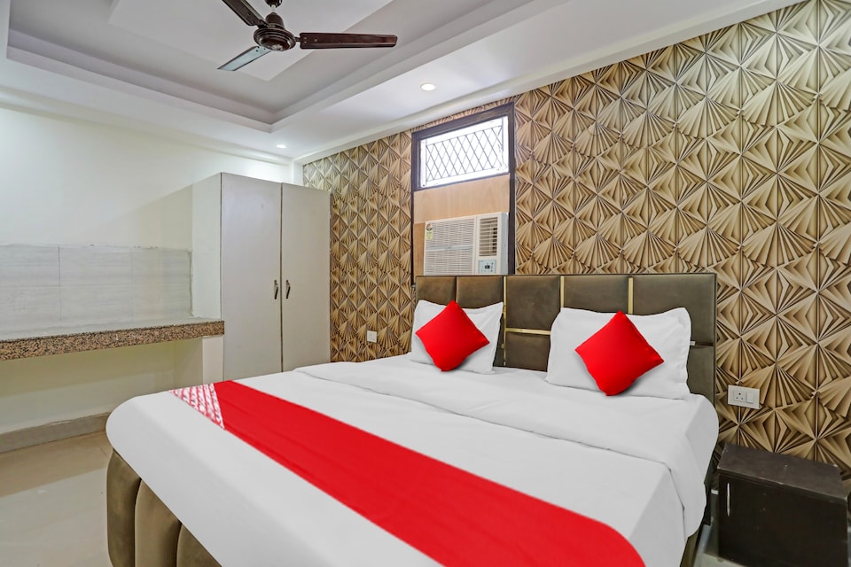 Hotel O JAI SHREE HOTEL, Noida City, Noida