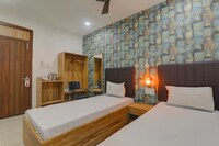 OYO 812731 Hotel Krishna Inn