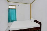 Dancenter Penginapan Wisma Bintang Syariah Near MTs Al Ma'arif Kota Bangun