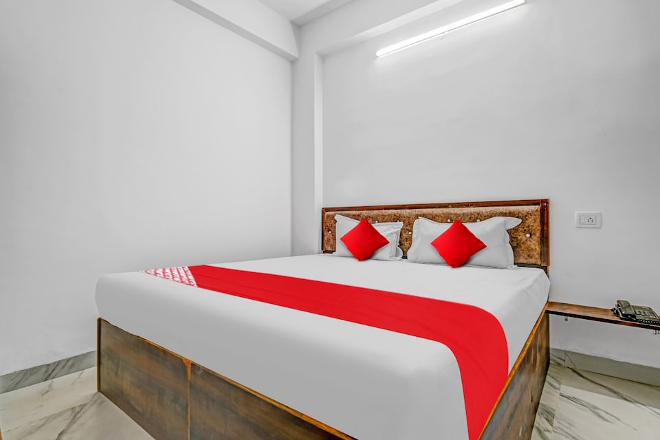 OYO Flagship Hotel Bliss, Vijay Nagar Indore, Indore