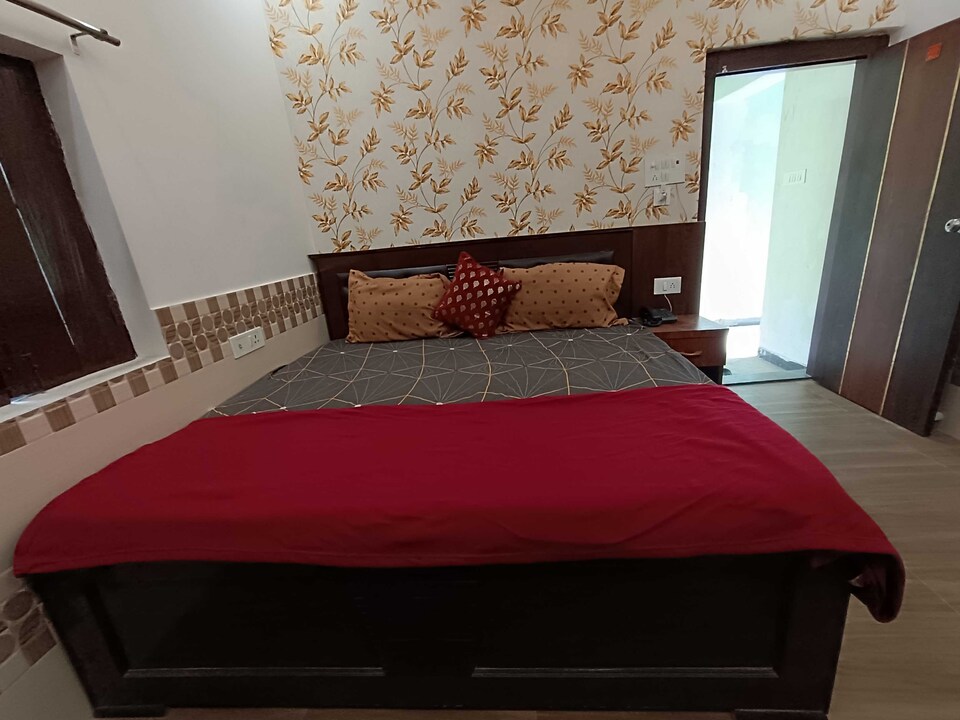 OYO HOME Yatri Niwas, Hanuman Ji Homestay, Ayodhya, Ayodhya
