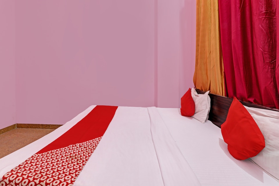 OYO Flagship 812765 The Sunshine Hotel, Faizabad Road, Lucknow