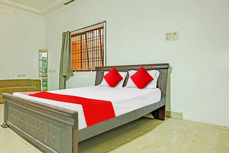 OYO Flagship 812773 Sri Guest House, Vadapalani Chennai, Chennai