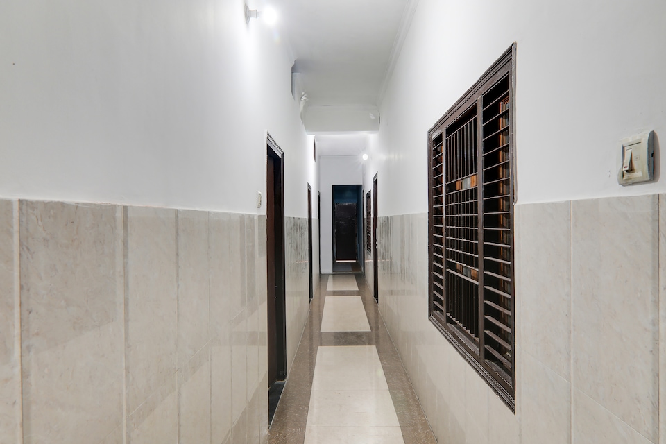 Hotel O Alpine Home, Vikas Nagar Lucknow, Lucknow