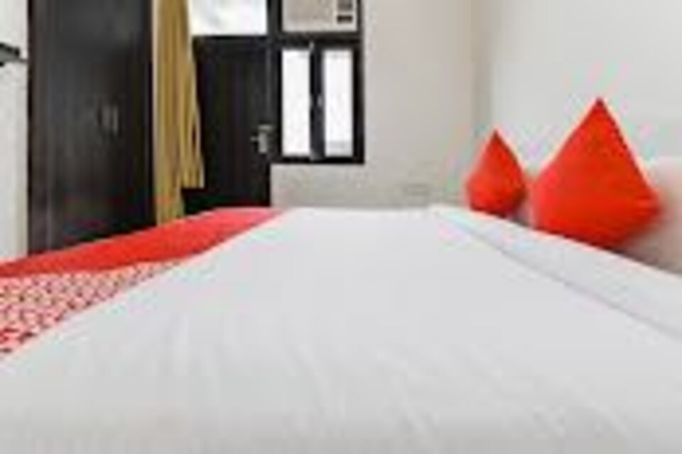 live on nod1125., Noida City, Noida