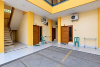 Hotel O near Alun-Alun Purwodadi formerly Sakeena Syariah