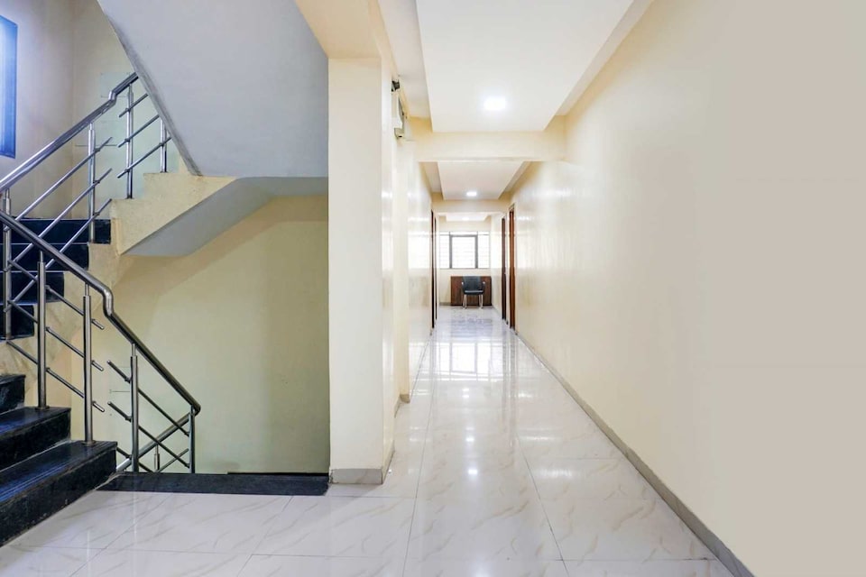 SPOT ON Hotel Gaurav Lodge, Katraj Khed Shivapur Pune, पुणे