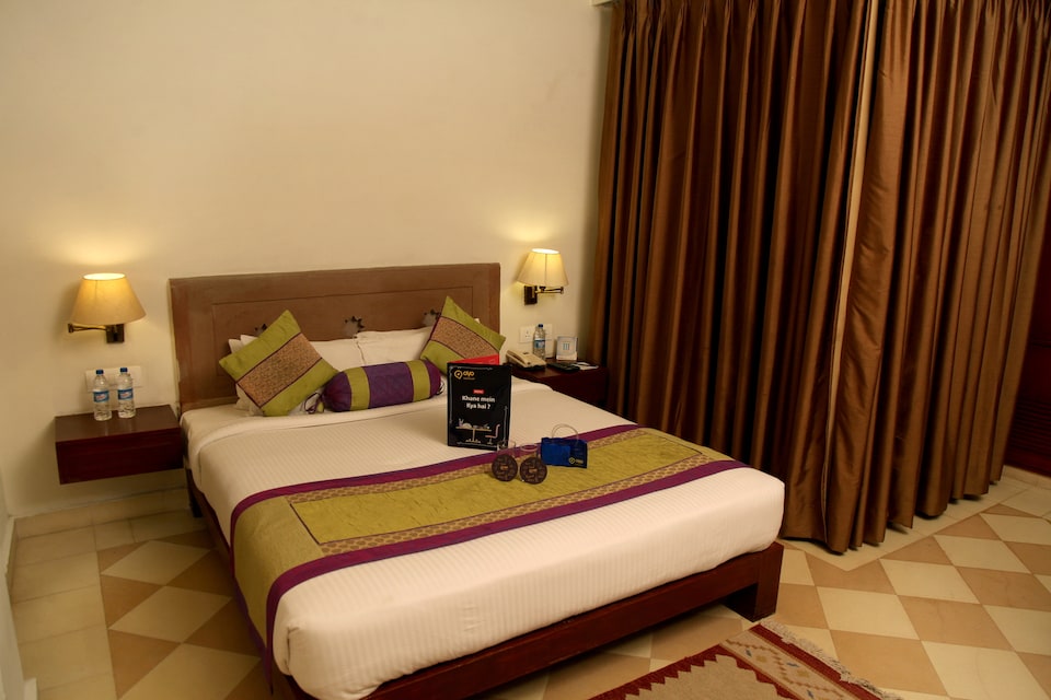 OYO 1678 WelcomHeritage Jukaso Ganges, Godowlia, Varanasi