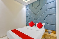 Hotel O Planet Villa Income Tax Office Bus stand