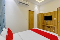 Hotel O Planet Villa Income Tax Office Bus stand