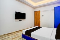 Super Collection O Kosad Railway Station Formerly Hotel Royal Orbits