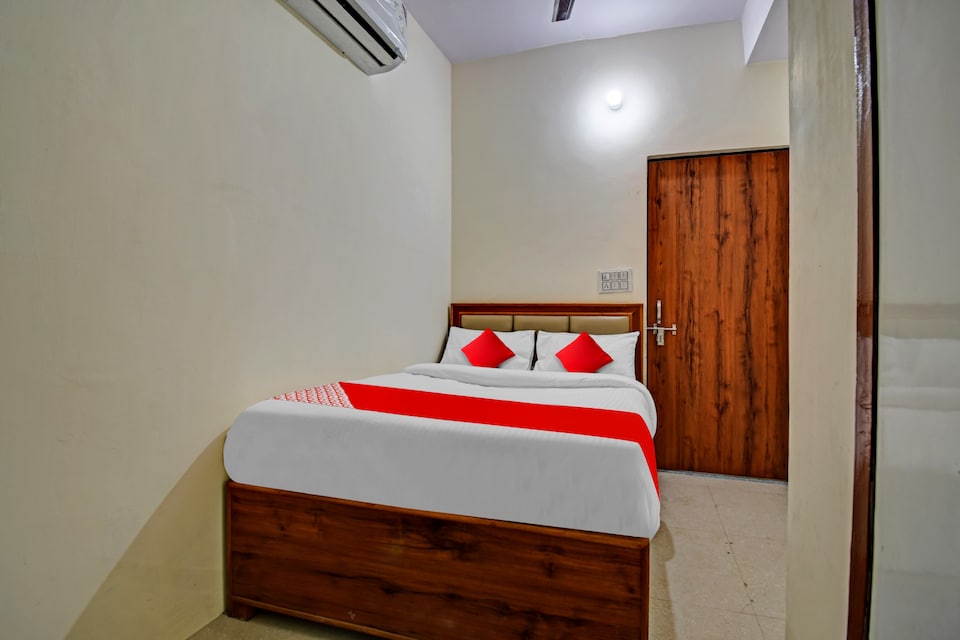 Hotel O Cozy Hut, North Delhi, Delhi