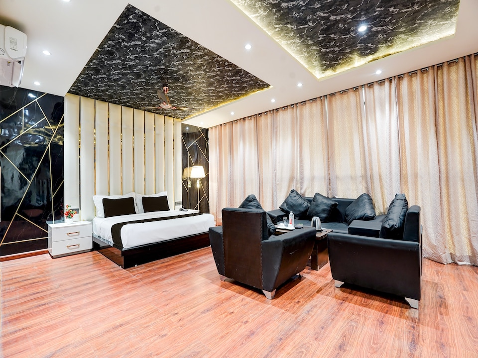 Super Collection O Bareilly Near Satellite Bus Stand, Civil Lines Bareilly, Bareilly