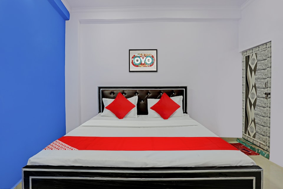 OYO Flagship Hotel Minaar Inn, Aliganj Lucknow, Lucknow