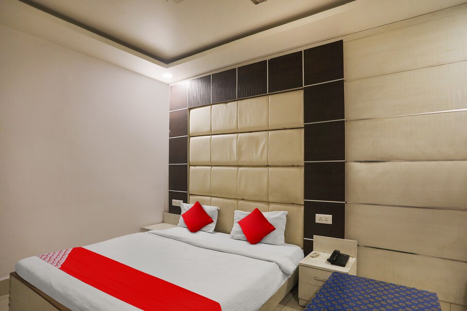 LIVE as LCK2610, Charbagh Lucknow, Lucknow