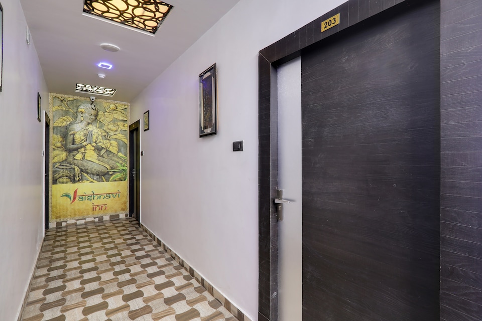 Townhouse Hotel Vaishnavi Inn, Vikas Nagar Lucknow, Lucknow