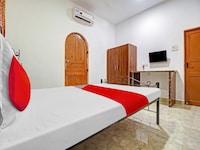 OYO Flagship 812929 Calangute Beach Side Guest House