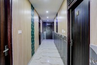 Hotel O by OYO S L Galaxy Yashoda Nagar