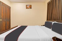 OYO 813095 Hotel Rise and Shine