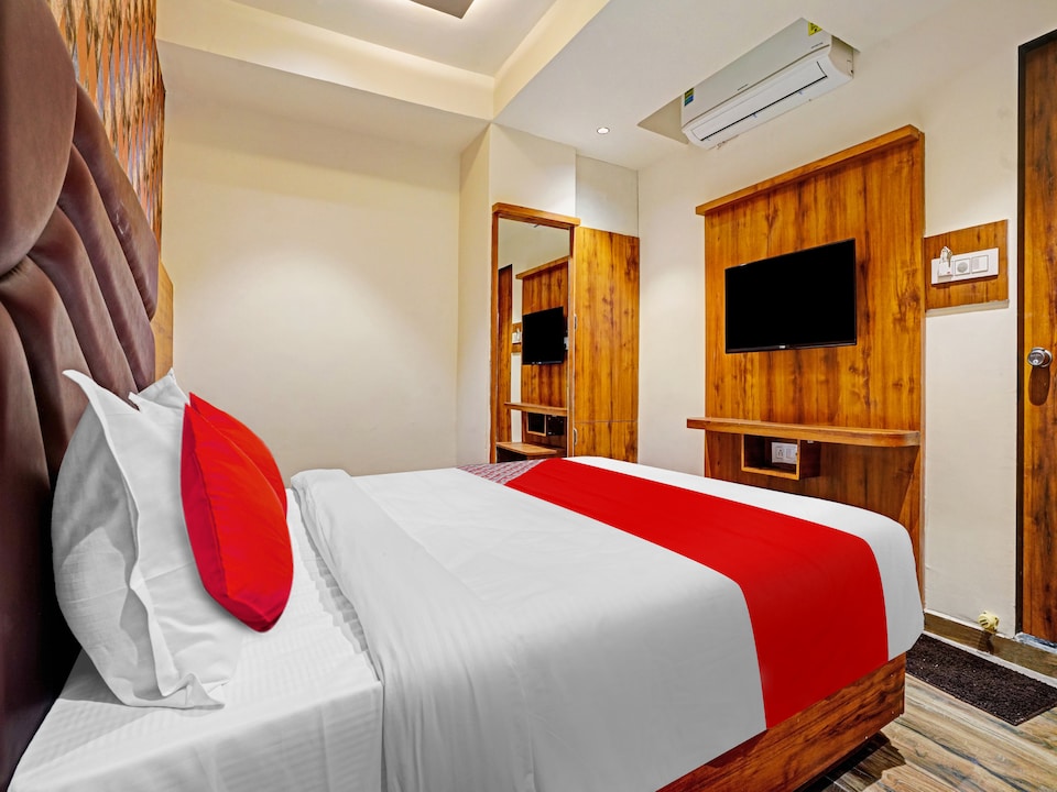 OYO Flagship 813138 Hotel Paragon, SG Highway Ahmedabad, Ahmedabad