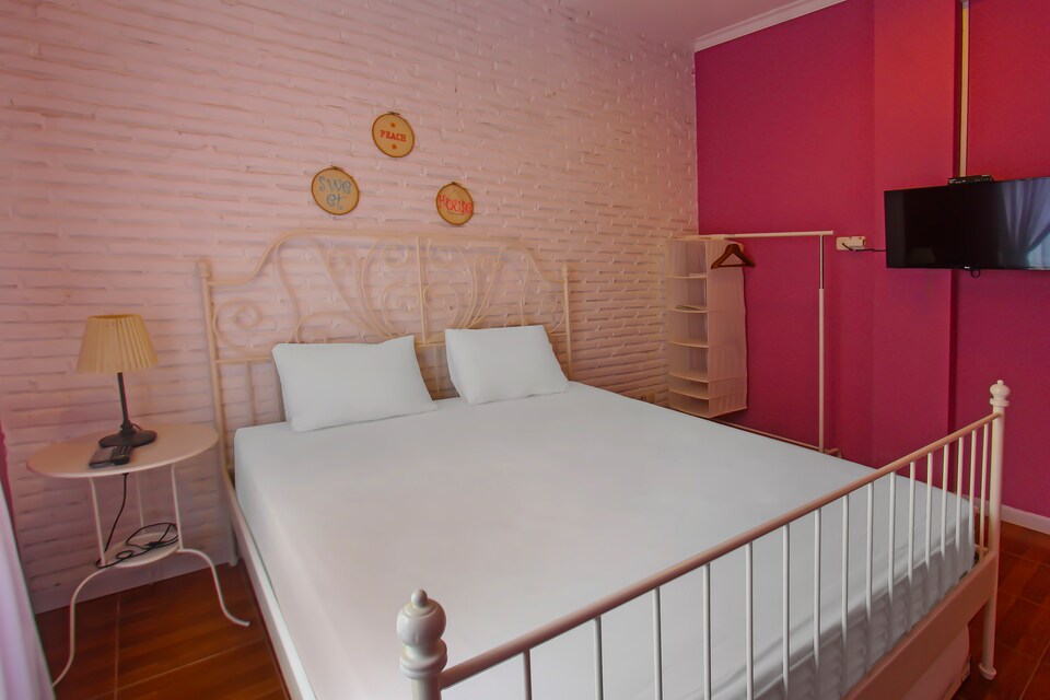 Capital O 92559 Sweet Peach House, Senggigi, Lombok