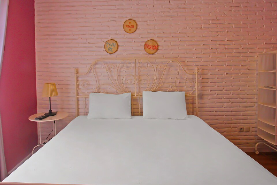 Capital O 92559 Sweet Peach House, Senggigi, Lombok