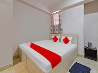 OYO Flagship Sona Residency