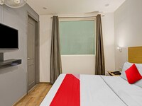 OYO Townhouse 813209 Hotel Elegance Inn