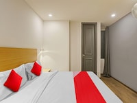 OYO Townhouse 813209 Hotel Elegance Inn