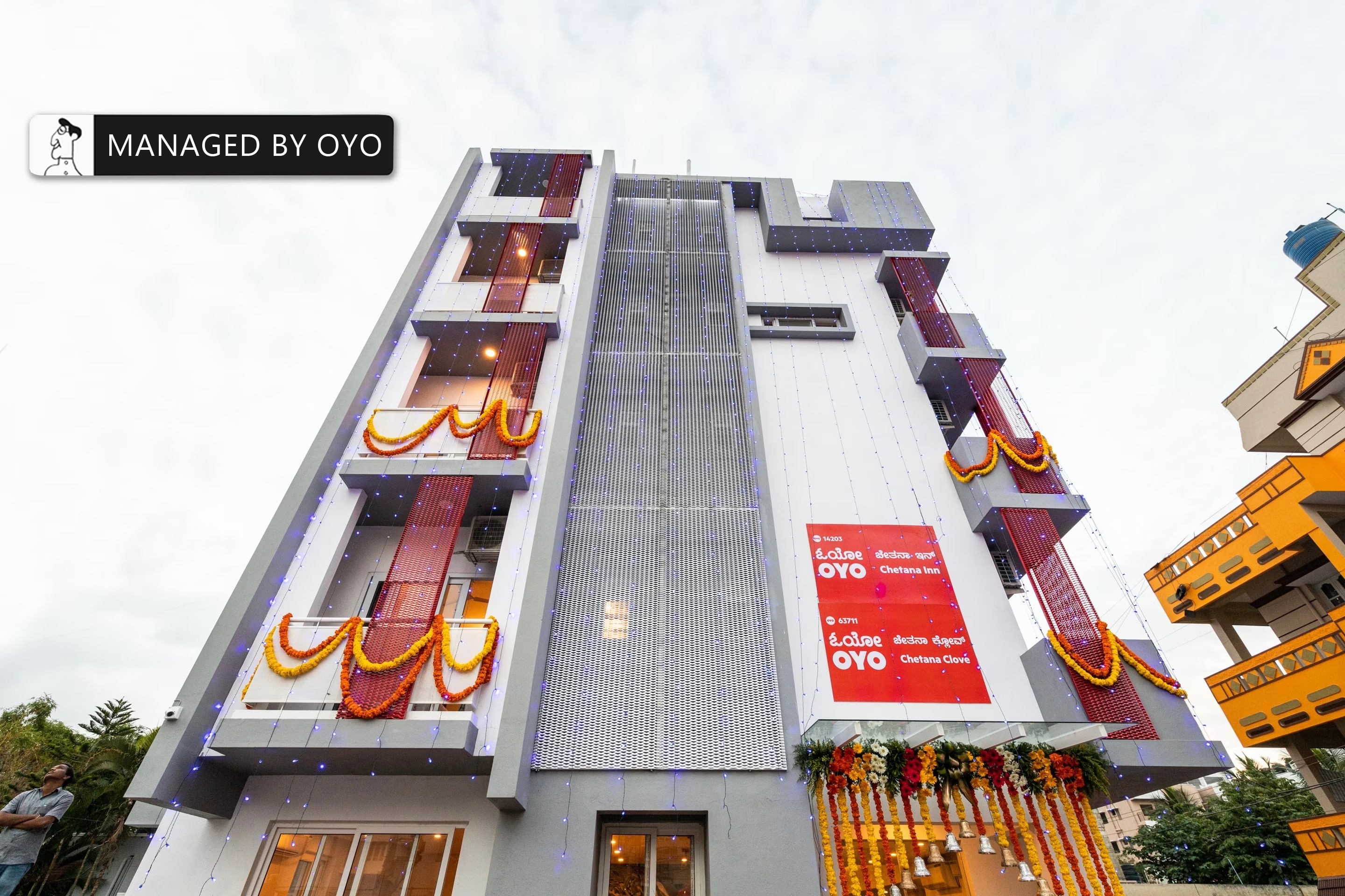 Super OYO Townhouse 1225 Chethana Inn, Townhouse Bangalore, Book