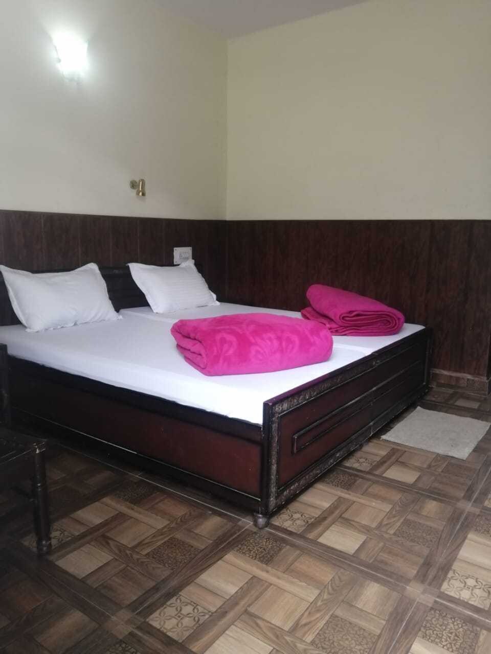 OYO 813254 Gyespa Hotel And Restaurant, Mall-Road, Shimla