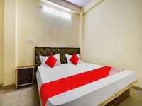 Super Hotel O Hotel Anand Vihar Palace