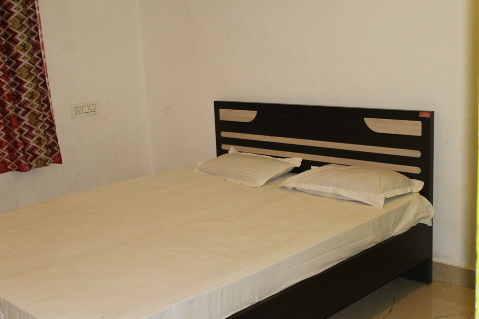 Live as a GYA119, Bodhgaya, Bodhgaya