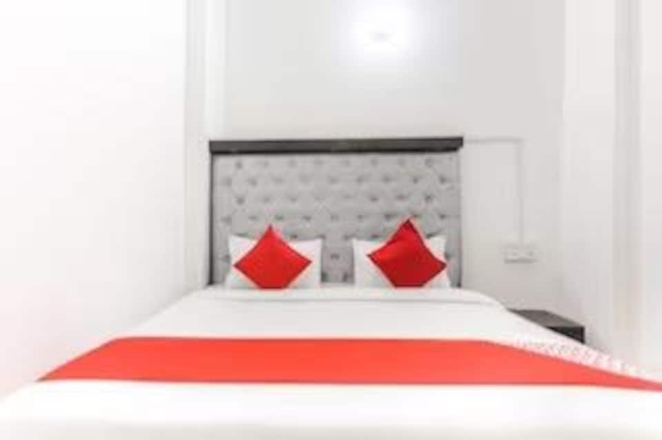 live as IND432, Rajender Nagar, Indore