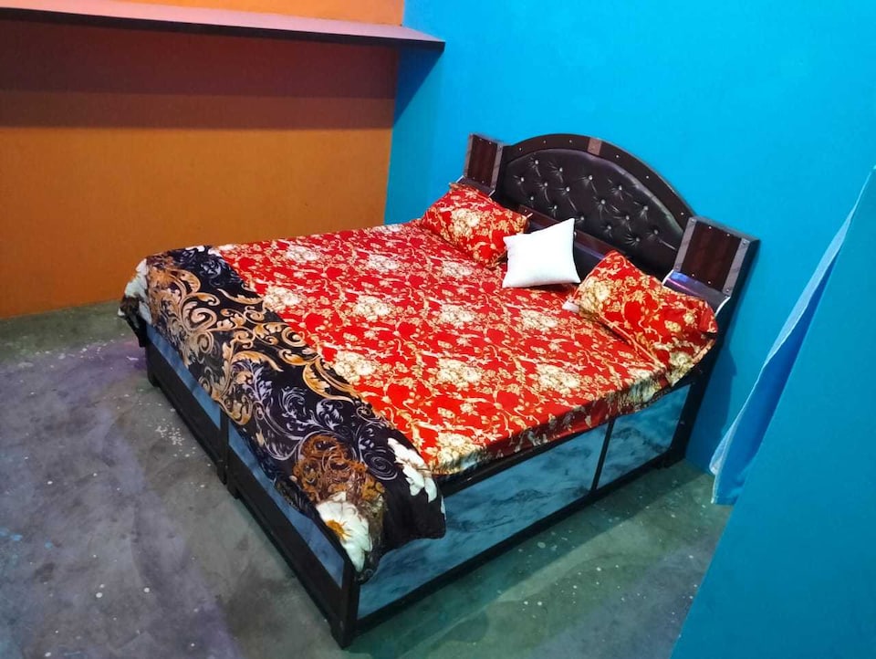 OYO 813339 Hotel Paradise, Ghaziabad City, Ghaziabad