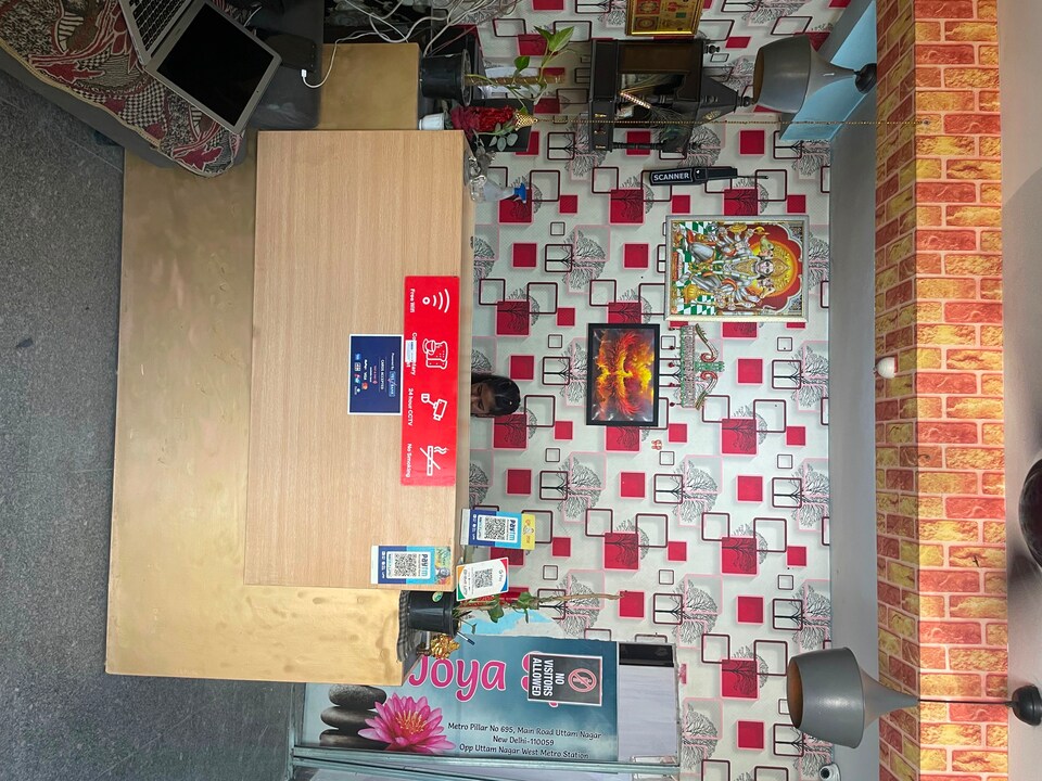 POP 81336E Hotel Couple Friendly, Dwarka Delhi, Delhi