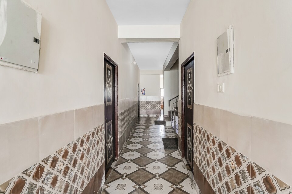 OYO 813398 Da Urban Hotels & Restaurant, Greater Noida, Noida