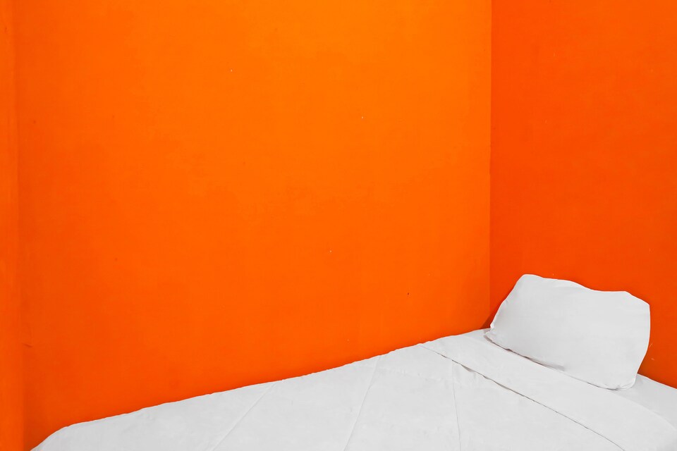 SPOT ON 92569 Anto Homestay SyariahNearPelabuhan Feri Harbor Bay, Batam, Batam