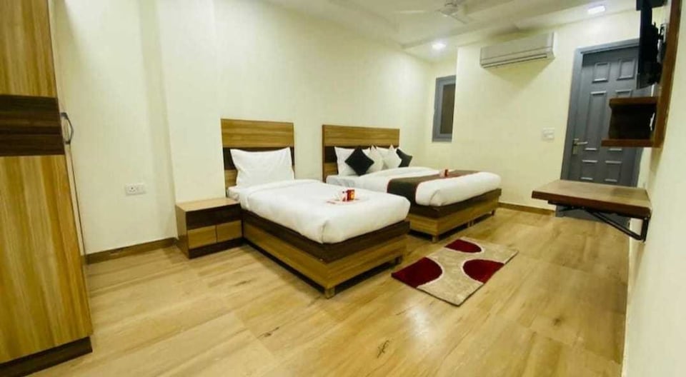 POP 81349K A V Residency , Pitampura - Rohini Delhi, Delhi