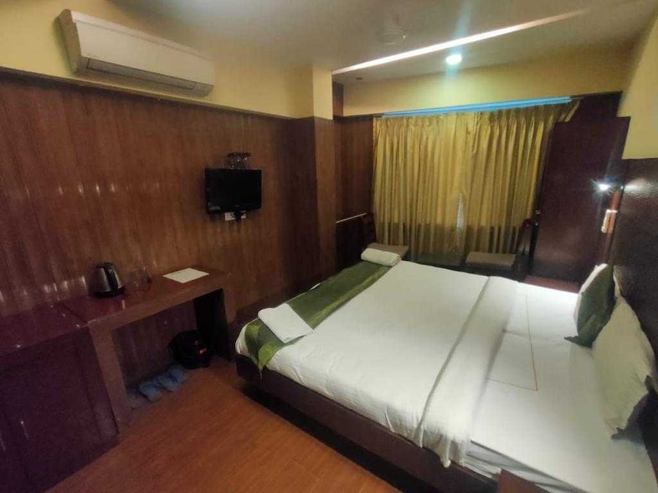 POP 81353C Hotel Pravas, Kota, Kota