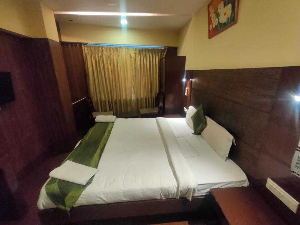 POP 81353C Hotel Pravas, Kota, Kota