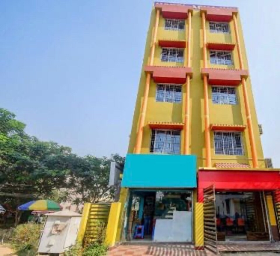 POP 81353K Galaxy Inn Hotel And Restaurant , Rajarhat Kolkata, Kolkata