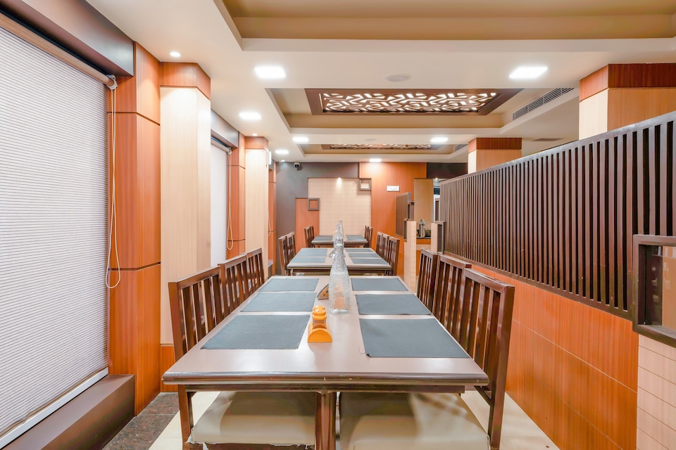 POP 81359F The 33 Hotel, Central Chennai, Chennai