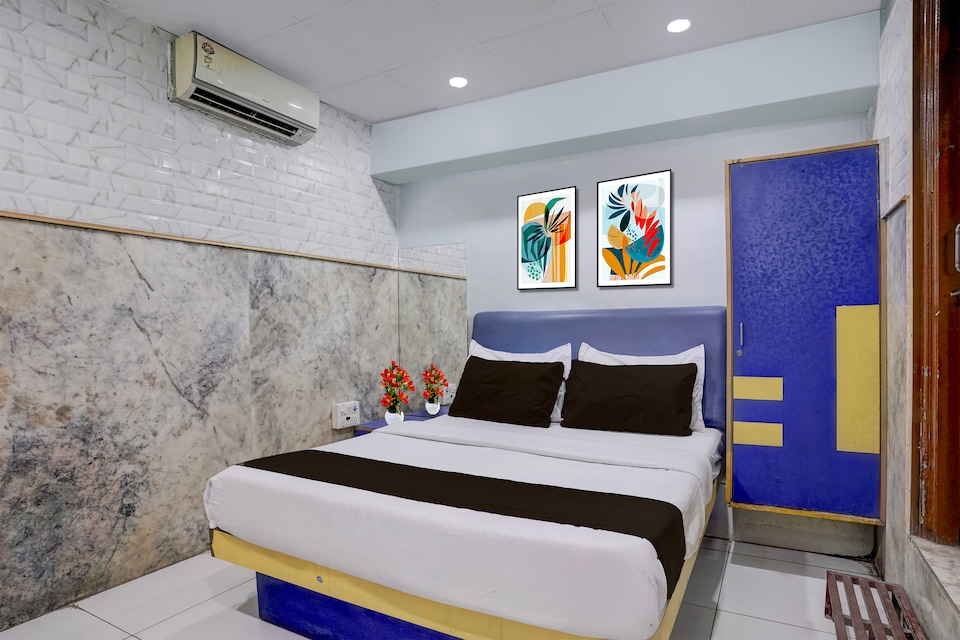 Super Hotel O MG Road Crossway Formerly Ravi Palace, Limda Chowk Rajkot, Rajkot