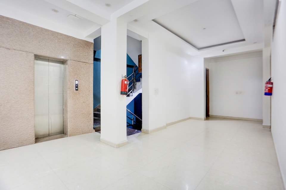 Townhouse Subhash Chowk Near Medanta Hospital Formerly L B Residency, Medanta, Gurgaon