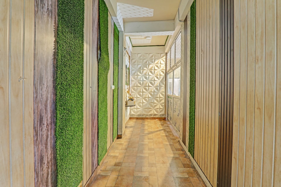  A K Hotel, Rasulabad, Rasulabad