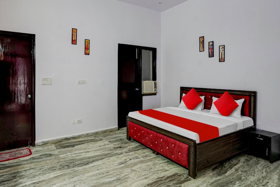 Hotel O Rest & Zone Hotel, Greater Noida, Noida