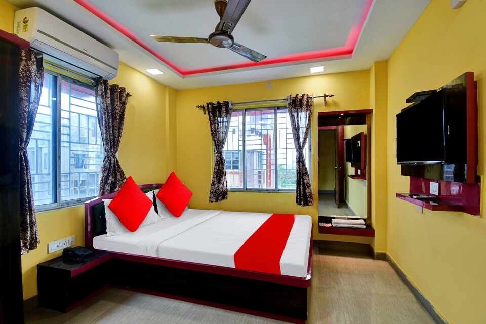 OYO Flagship 813667 Galaxy Inn Hotel and Restaurant , Garia Kolkata, Kolkata